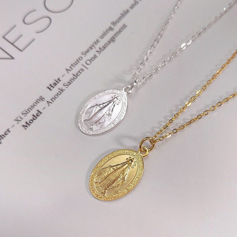 VINTAGE OV Necklace