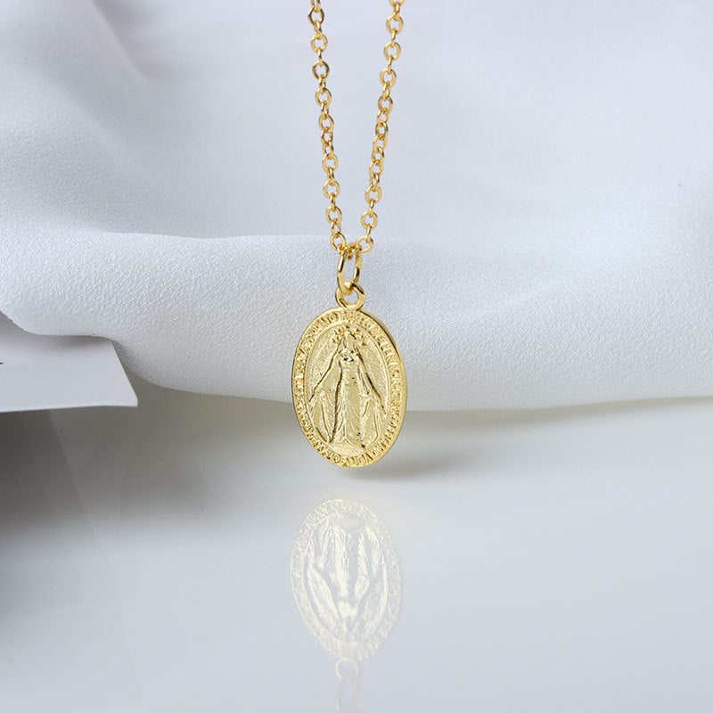 VINTAGE OV Necklace