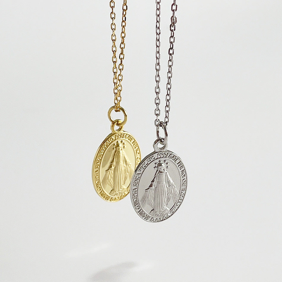 VINTAGE OV Necklace